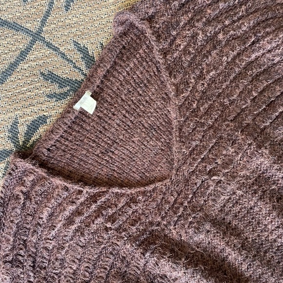 Ecoté (Urban Outfitters) sweater - Picture 3 of 6